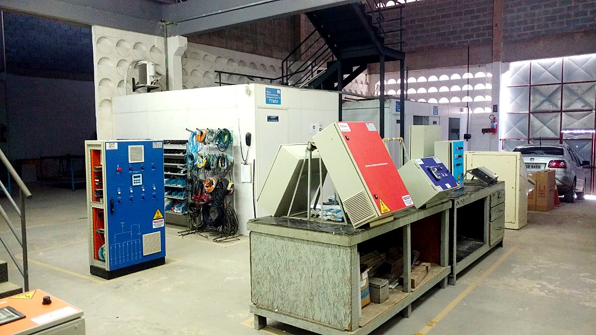 Oficina de montagem de painéis elétricos